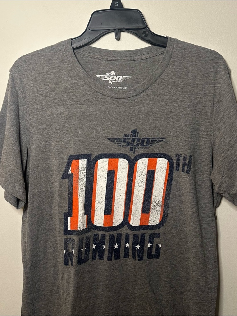 Indy 500 100th Running Unisex M Grey USA Striped Graphic T-Shirt May 29 2016